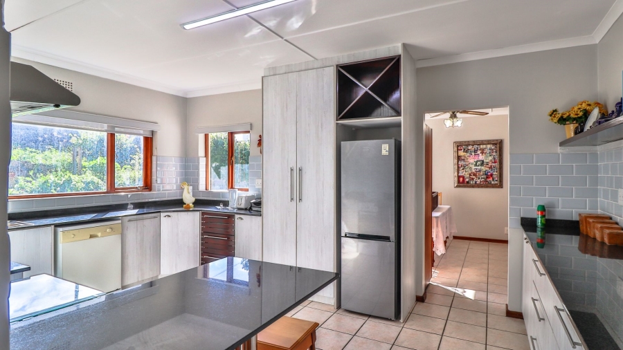 3 Bedroom Property for Sale in Stilbaai Wes Western Cape